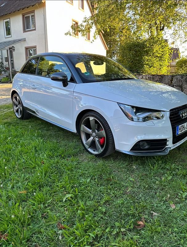 Weiß Gebraucht 2012 Audi A1 Comfort Kleinwagen | 10.500 € (Teuer) - Bild 1/4