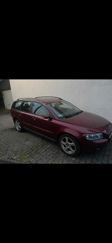 Andere farben Gebraucht 2005 Volvo V50 Kombi | 1.250 € (Guter Preis) - Bild 1/2