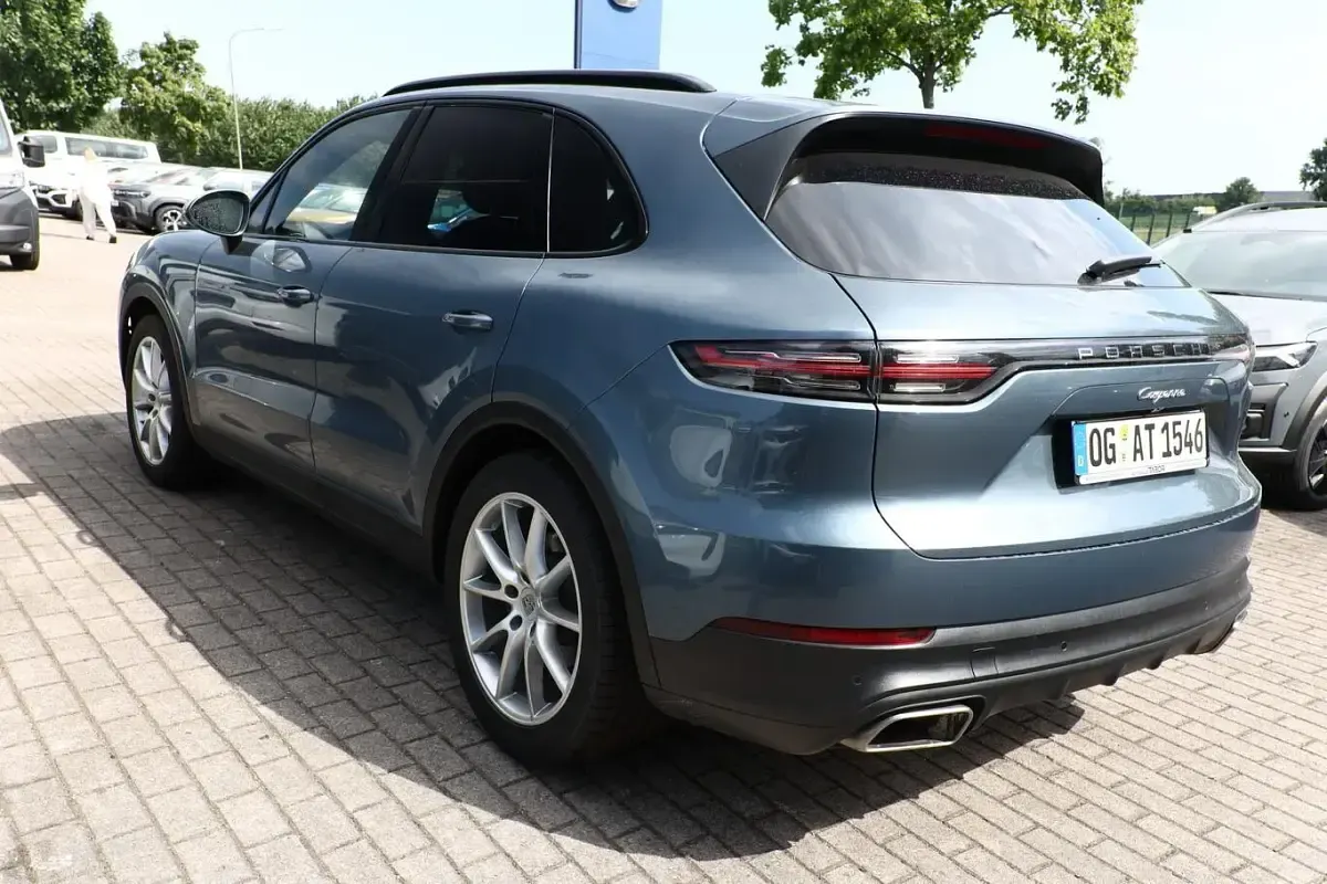 Gebraucht Porsche Cayenne 340 PS (250 kW) 2018 Blau metallic SUV