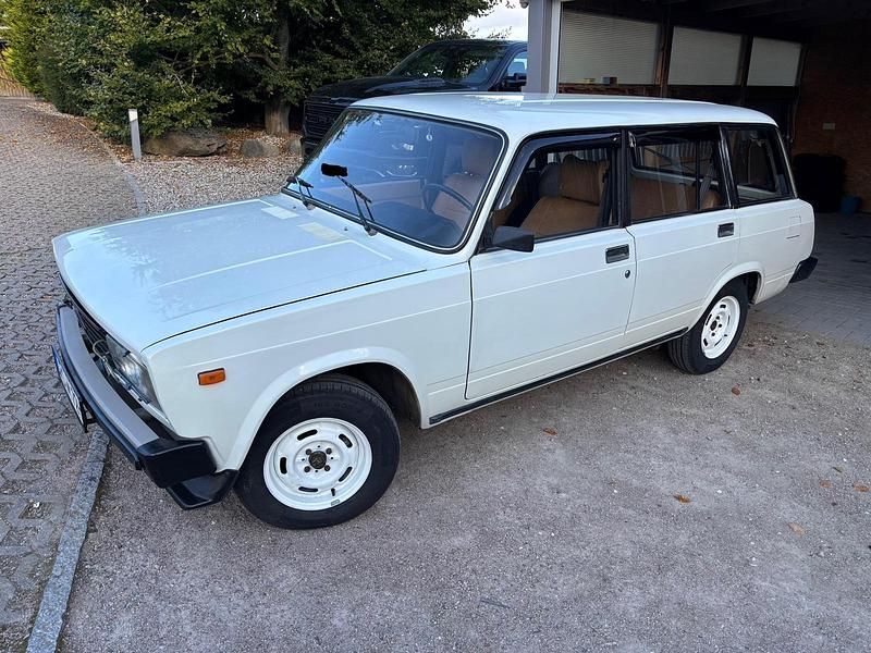 Gebraucht 1986 Lada 2104 Kombi | 5.700 € - Bild 1/4