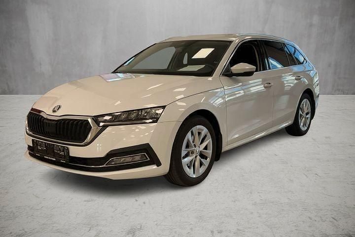 Moon white Gebraucht 2022 Skoda Octavia Style Kombi | 25.990 € (Fairer Preis) - Bild 1/4
