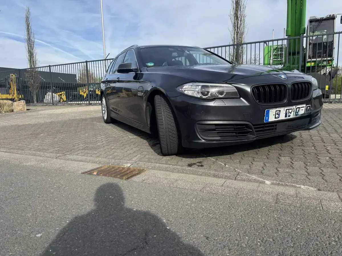 Gebraucht BMW 525 Luxury Line 218 PS (160 kW) 2015 Andere farben Kombi
