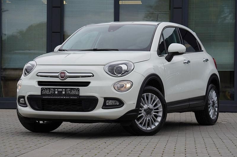 Bianco divino/zenit/ghiaccio/g Gebraucht 2017 Fiat 500X Lounge SUV | 12.980 € (Etwas zu teuer) - Bild 1/4