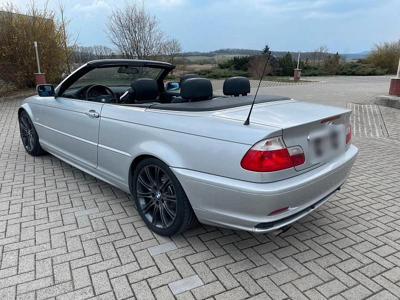 Gebraucht BMW 320 Cabriolet 170 PS (125 kW) 2001 Silber Cabrio