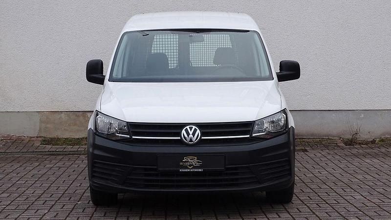 Gebraucht VW Caddy 102 PS (75 kW) 2016 Weiß Van / Kleinbus