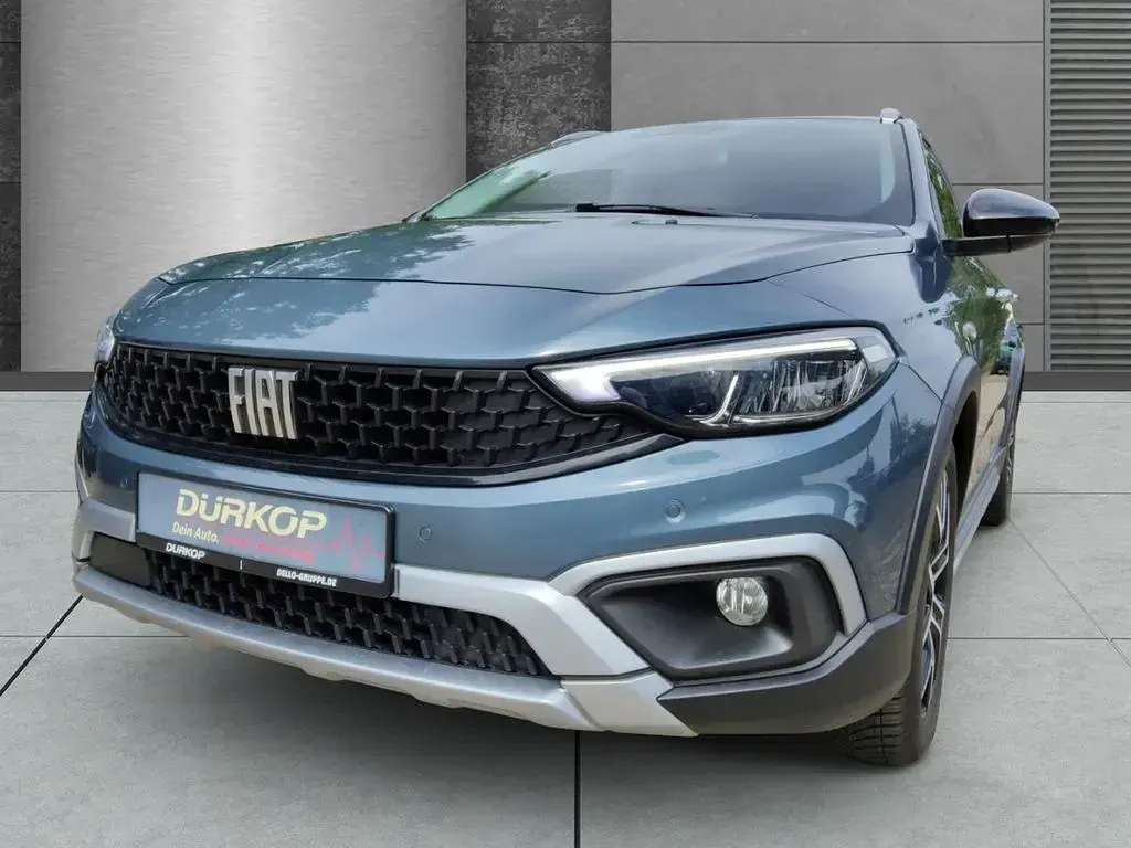 Gebraucht Fiat Tipo Cross 101 PS (74 kW) 2021 Blau Limousine