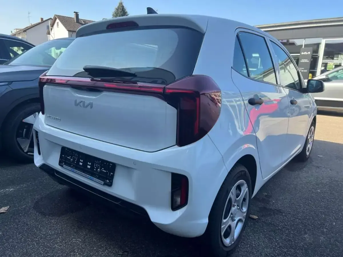 Gebraucht Kia Picanto Edition 7 63 PS (46 kW) 2024 (ud) schneeweiss Kleinwagen
