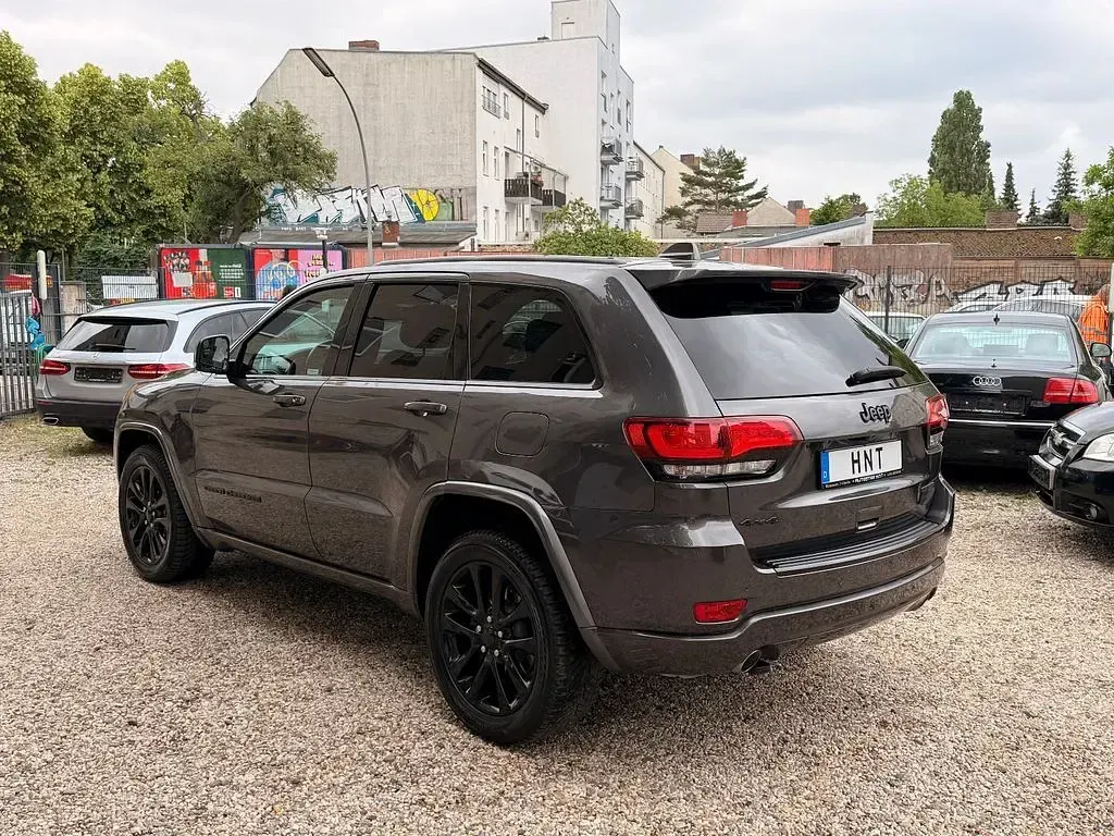Gebraucht Jeep Grand Cherokee Night Eagle 250 PS (183 kW) 2017 Grau SUV