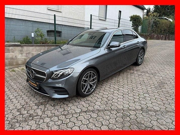 Polarweiss Gebraucht 2019 Mercedes E200 Sport Limousine | 27.649 € (Etwas zu teuer) - Bild 1/4