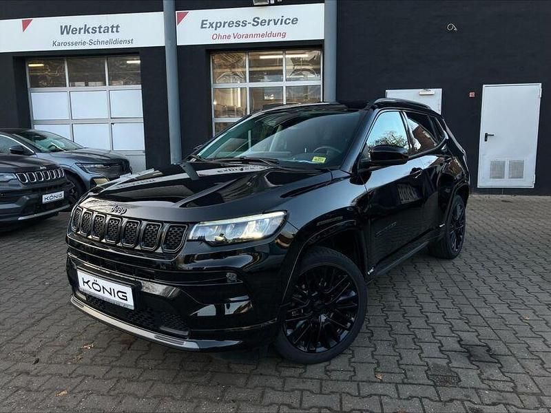 Gebraucht Jeep Compass Altitude 131 PS (96 kW) 2024 Schwarz SUV