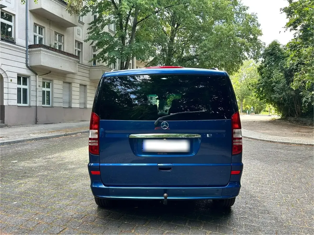 Gebraucht Mercedes Viano 163 PS (119 kW) 2011 Blau Van / Kleinbus