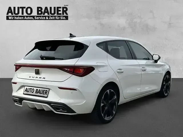 Gebraucht Cupra Leon 150 PS (110 kW) 2024 Weiß Limousine