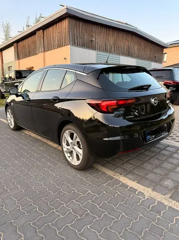 Gebraucht Opel Astra Edition 131 PS (96 kW) 2020 Schwarz Limousine