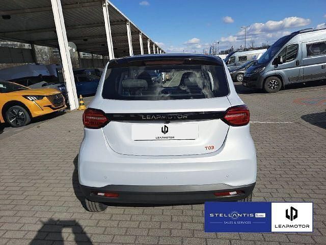 Gebraucht Leapmotor T03 69 kW (95 PS) 2025 Silber Kleinwagen