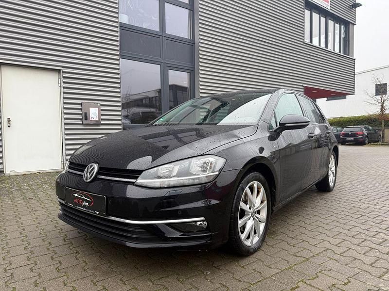 Schwarz Gebraucht 2018 VW Golf Join Limousine | 12.699 € (Fairer Preis) - Bild 1/4