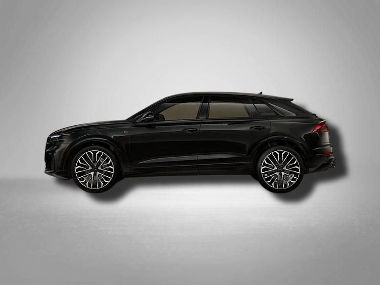 Gebraucht Audi Q8 S-Line 286 PS (210 kW) 2025 Mythosschwarz metallic SUV
