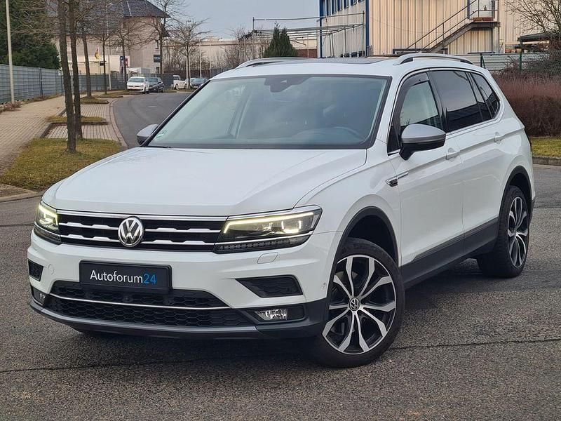 Weiß Gebraucht 2019 VW Tiguan Allspace Highline SUV | 27.999 € (Guter Preis) - Bild 1/4