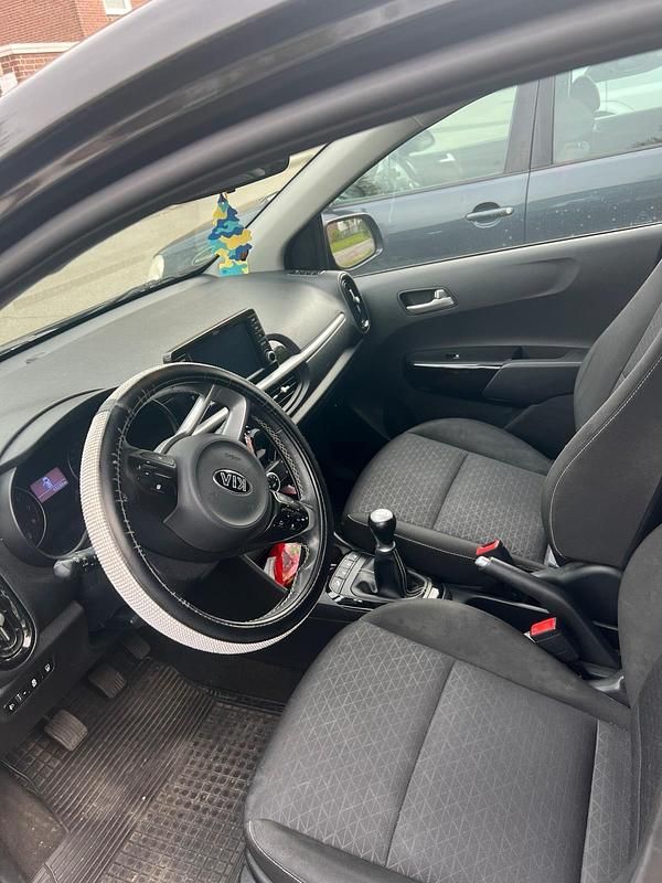 Gebraucht Kia Picanto 67 PS (49 kW) 2018 Schwarz Kleinwagen