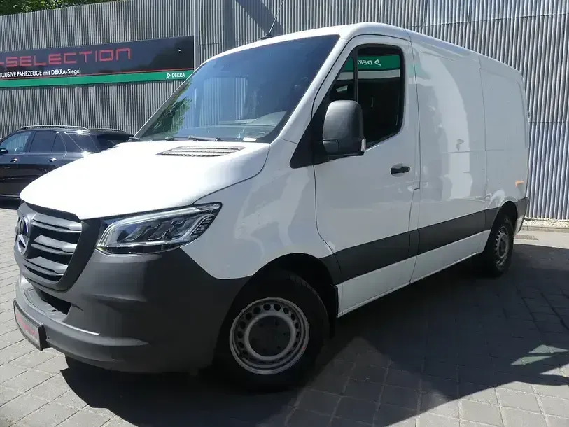 Gebraucht Mercedes Sprinter 143 PS (105 kW) 2022 Arktikweiss Van
