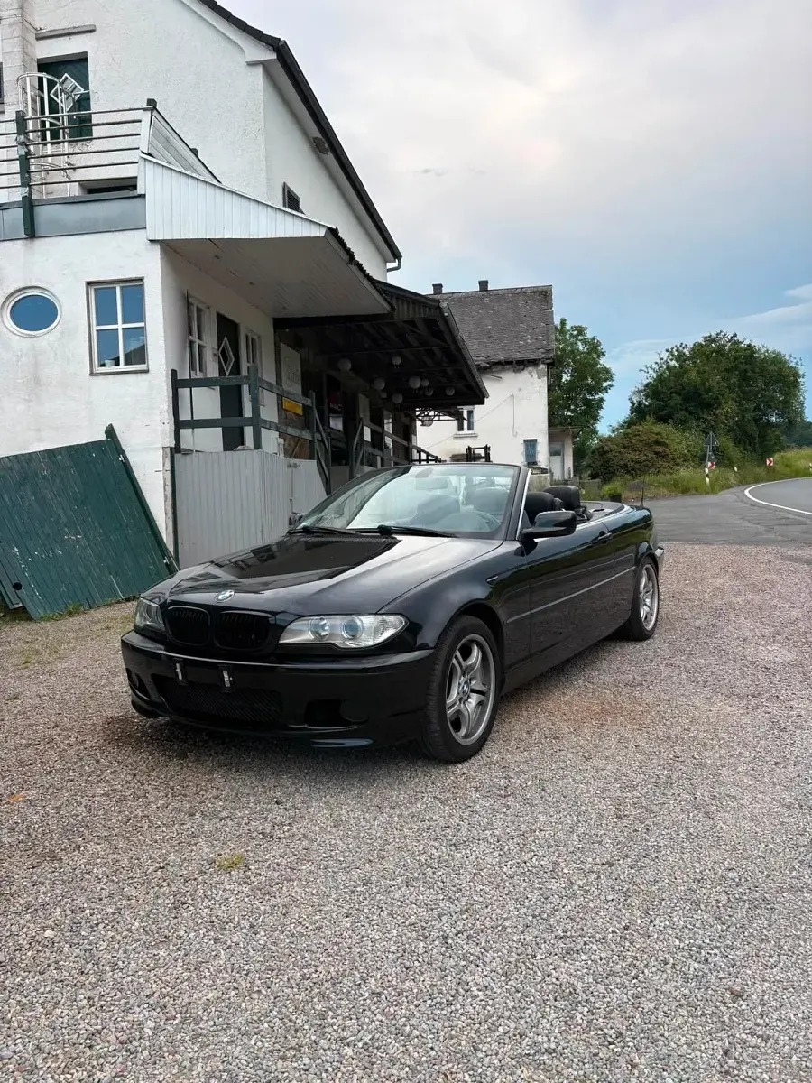 Gebraucht BMW 320 Cabriolet 170 PS (125 kW) 2004 Schwarz Cabrio