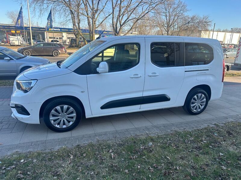 Weiß Gebraucht 2019 Opel Combo Life XL Edition Van / Kleinbus | 10.000 € - Bild 1/4