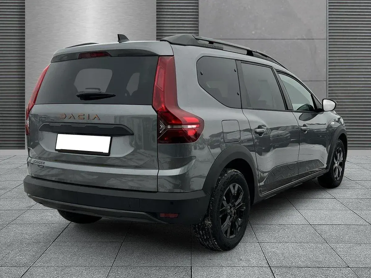 Neu Dacia Jogger Extreme 141 PS (103 kW) 2025 Dolomitgrau Van / Kleinbus
