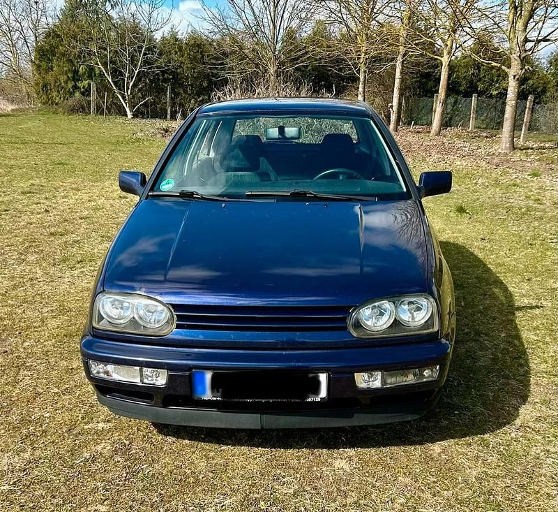 Gebraucht VW Golf III 100 PS (73 kW) 1997 Violet Limousine