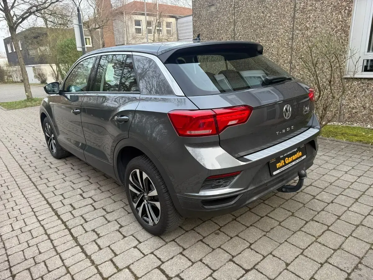 Gebraucht VW T-Roc Style 116 PS (85 kW) 2018 Grau SUV
