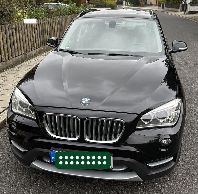 Schwarz Gebraucht 2013 BMW X1 SUV | 10.590 € (Fairer Preis) - Bild 1/4
