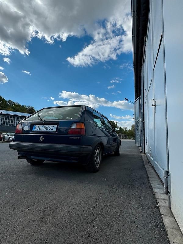 Gebraucht VW Golf 54 PS (39 kW) 1992 Blau Coupé