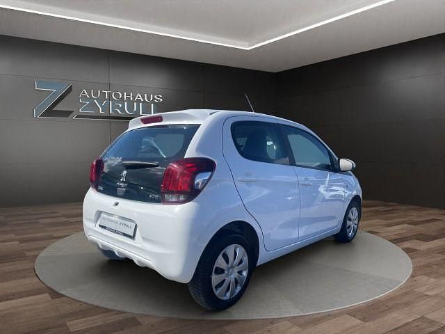 Gebraucht Peugeot 108 Active 72 PS (52 kW) 2022 Weiß Limousine