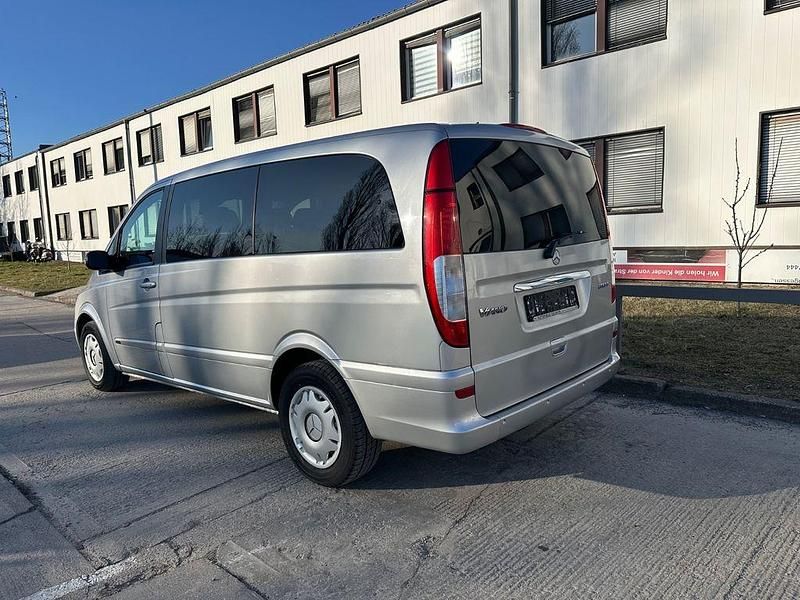 Gebraucht Mercedes Viano 150 PS (110 kW) 2008 Silber Van / Kleinbus