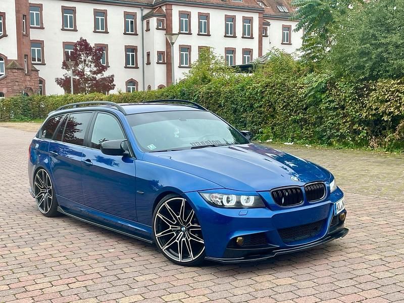 Blau Gebraucht 2009 BMW 318 M Performance Kombi | 6.900 € (Teuer) - Bild 1/4