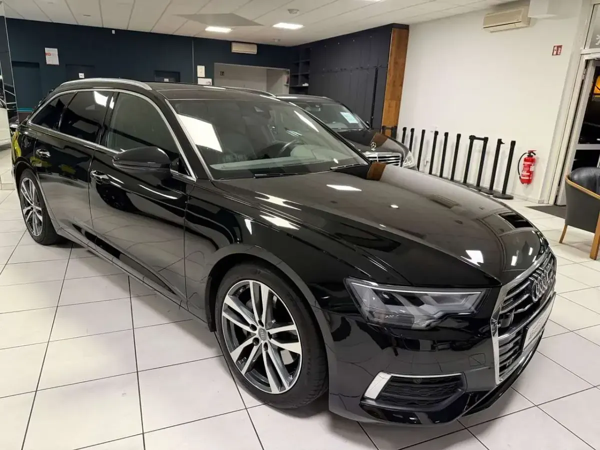 Gebraucht Audi A6 231 PS (169 kW) 2019 Mythosschwarz metallic Kombi