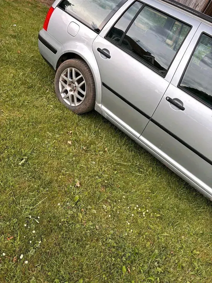 Gebraucht VW Golf IV 105 PS (77 kW) 2001 Grau Kombi