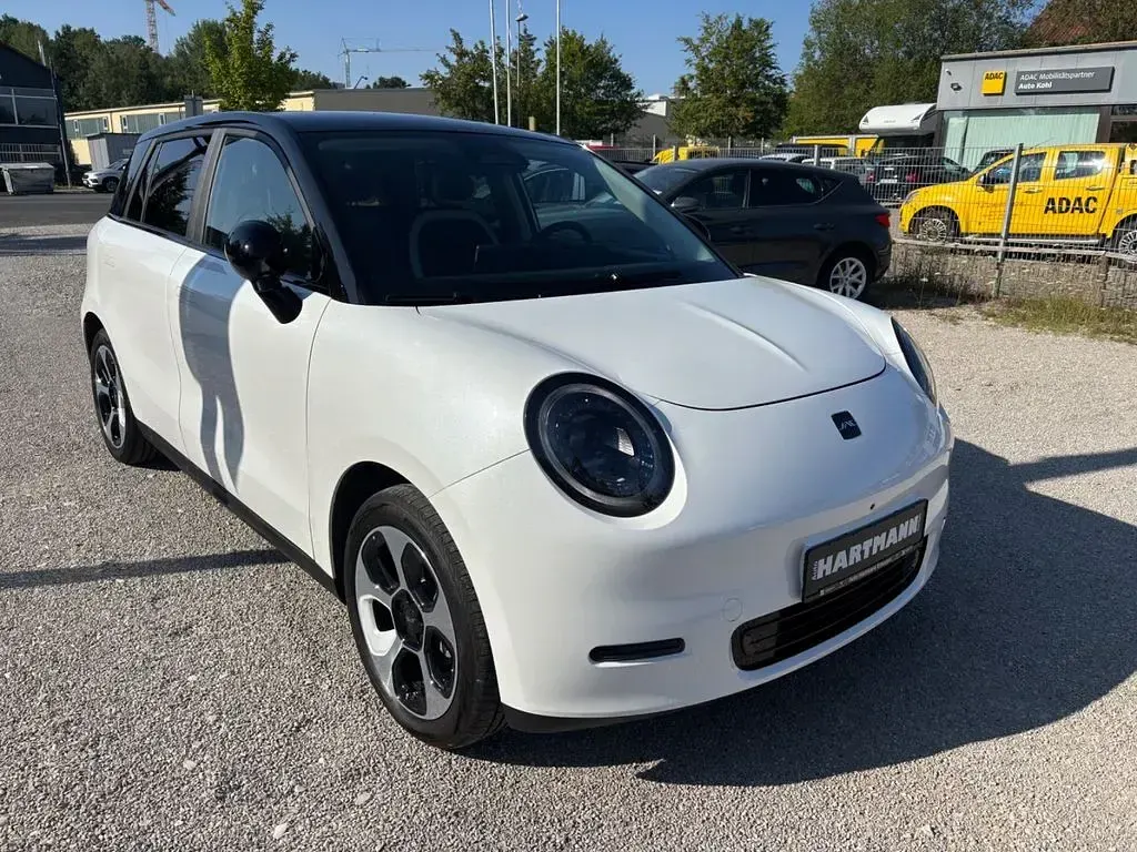 Neu JAC E30X 100 kW (136 PS) 2026 Weiß Kleinwagen