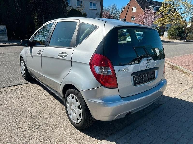 Gebraucht Mercedes A150 95 PS (69 kW) 2009 Silber Limousine