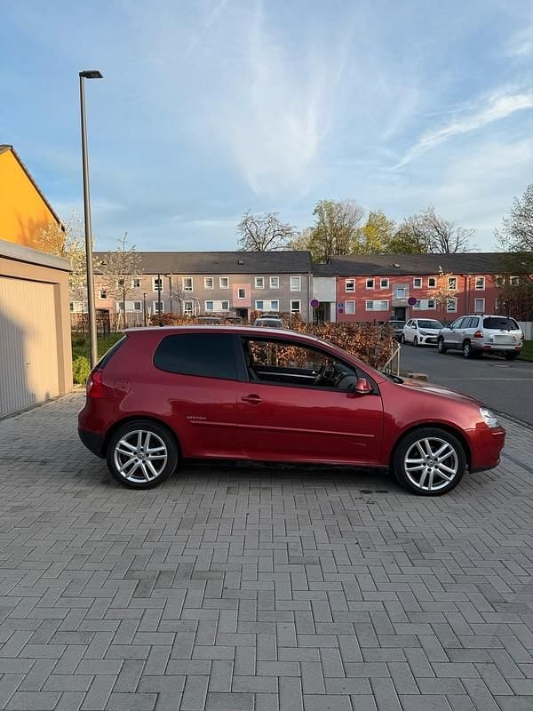 Gebraucht VW Golf V 140 PS (102 kW) 2008 Orange Kleinwagen