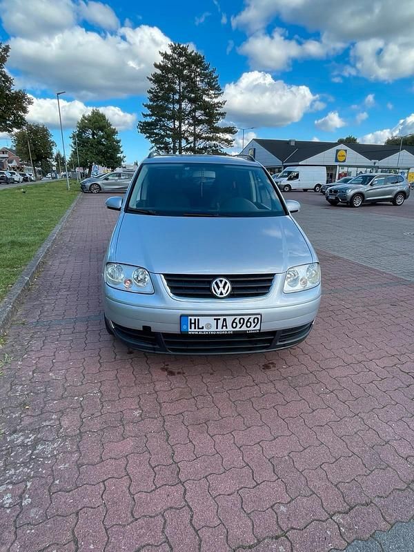 Grau Gebraucht 2006 VW Touran Van / Kleinbus | 2.400 € (Fairer Preis) - Bild 1/4