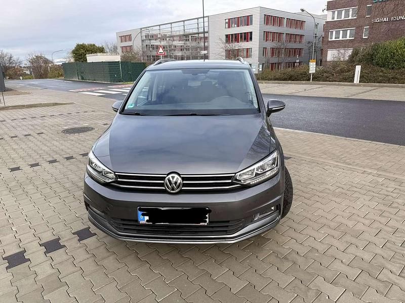 Gebraucht VW Touran Highline 150 PS (110 kW) 2016 Grau Van / Kleinbus