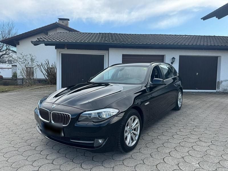 Gebraucht BMW 525 204 PS (150 kW) 2010 Schwarz Kombi