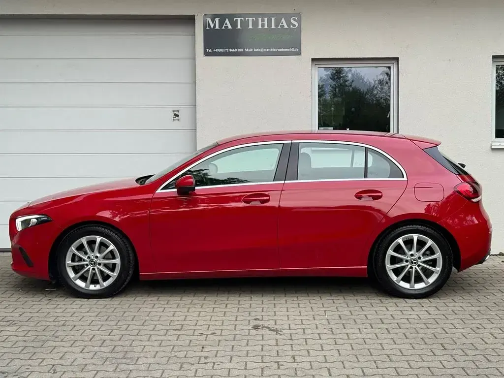 Gebraucht Mercedes A200 Progressive 163 PS (119 kW) 2018 Jupiterrot  unilack Limousine