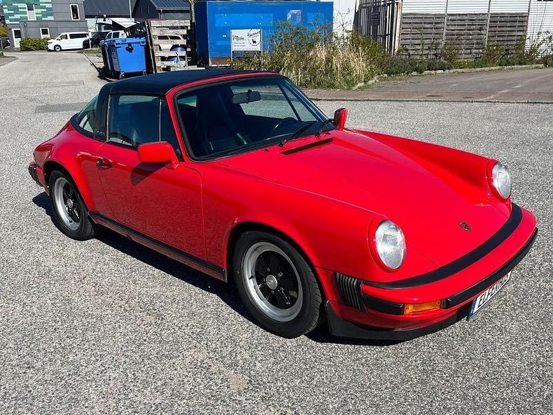 Gebraucht Porsche 911 218 PS (160 kW) 1986 Rot Cabrio