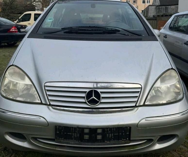 Silber Gebraucht 2001 Mercedes A160 Limousine | 1.649 € (Fairer Preis) - Bild 1/4
