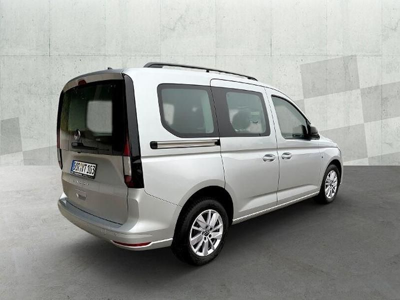 Gebraucht VW Caddy Life 102 PS (75 kW) 2024 Silber Van / Kleinbus