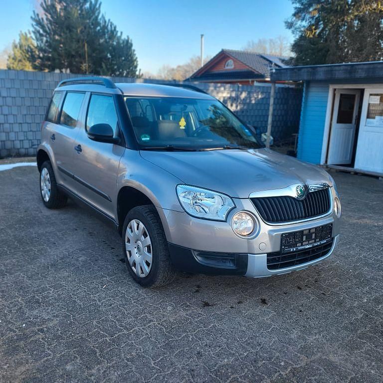 Gebraucht Skoda Yeti Plus Edition 122 PS (89 kW) 2014 Beige SUV