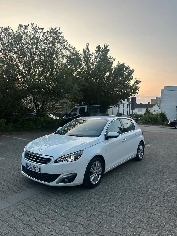 Weiß Gebraucht 2014 Peugeot 308 Limousine | 9.500 € (Etwas zu teuer) - Bild 1/4