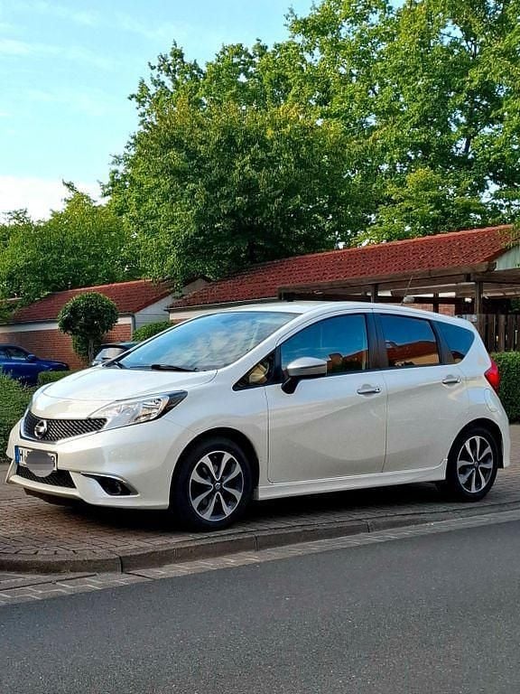 Gebraucht Nissan Note Tekna 90 PS (66 kW) 2015 Weiß Limousine