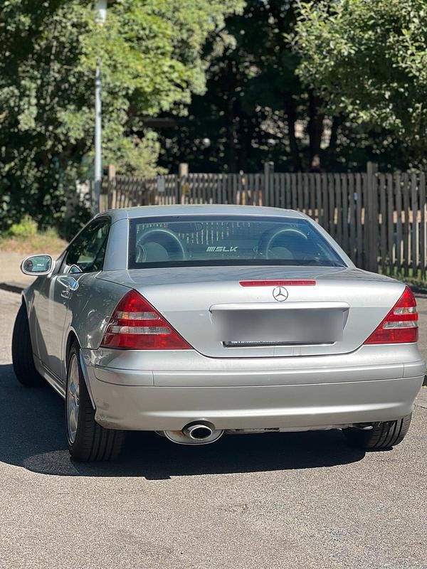 Gebraucht 2001 Mercedes SLK230 Cabrio | 2.000 € (Fairer Preis) - Bild 1/4