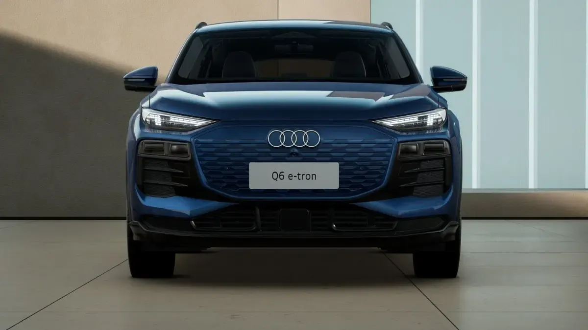 Gebraucht Audi Q6 Sportback e-tron Ambiente 185 kW (252 PS) 2025 Ascariblau metallic SUV